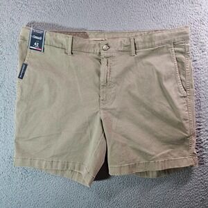 NWT Roundtree & Yorke Casuals Shorts Men 42 x 7" Stretch Cell Phone Pocket Khaki